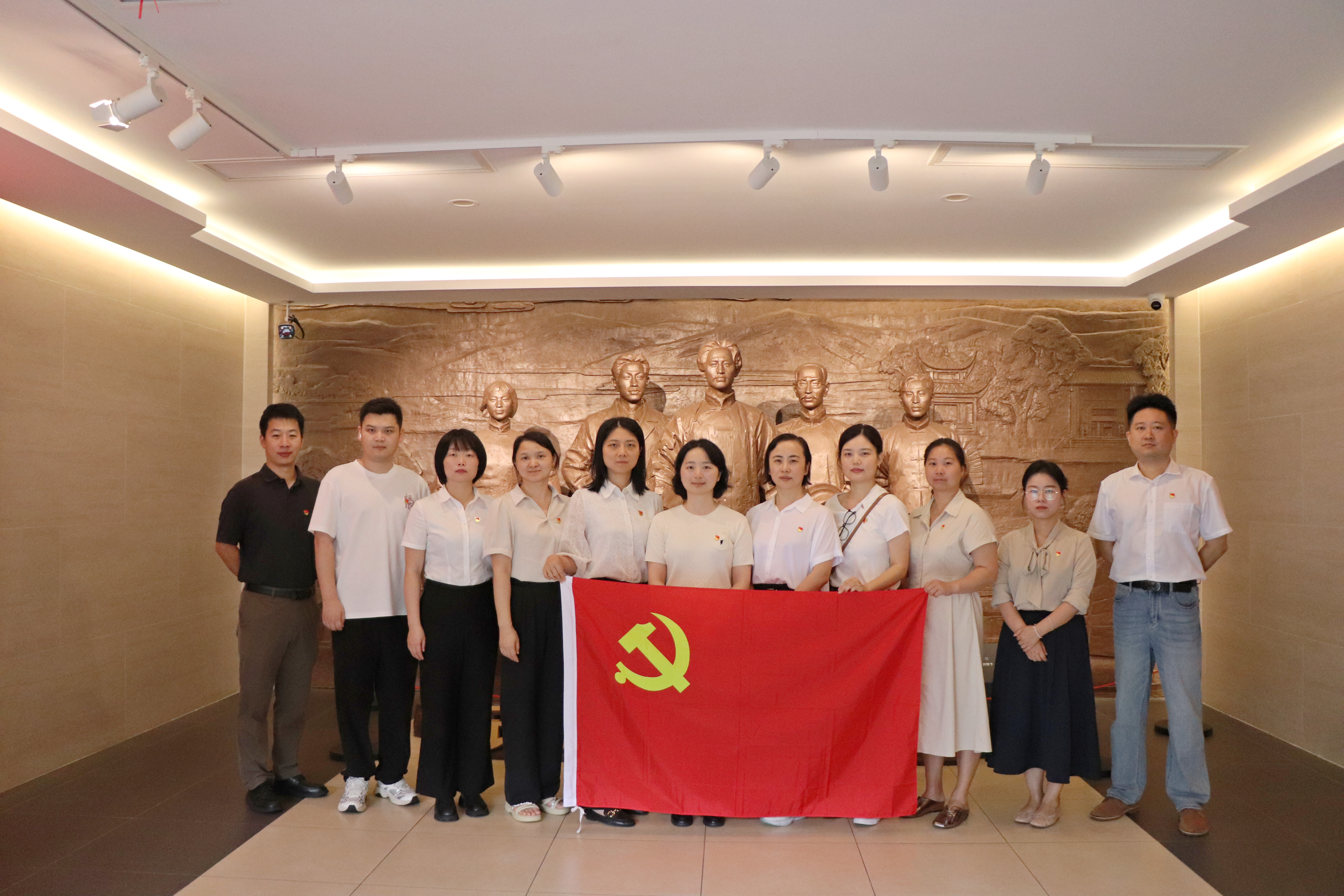 不忘来路，方知奋进 | 人和人律师事务所开展庆“七一”系列主题党日活动